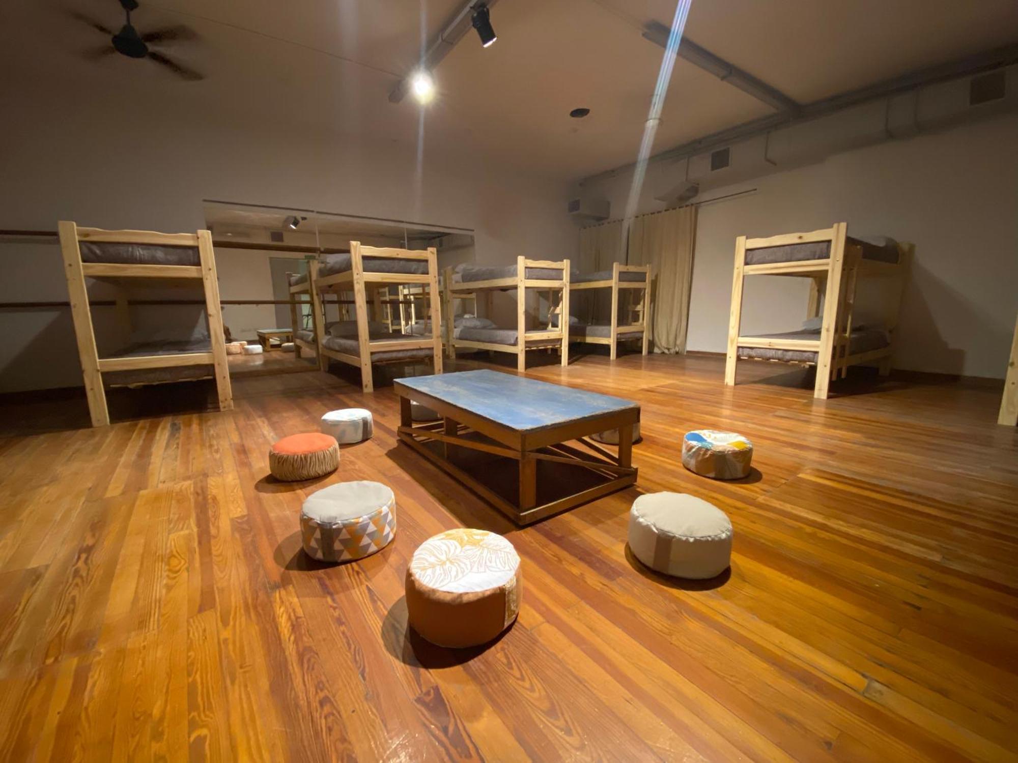 Rio Plateado Hostel บัวโนสไอเรส ภายนอก รูปภาพ