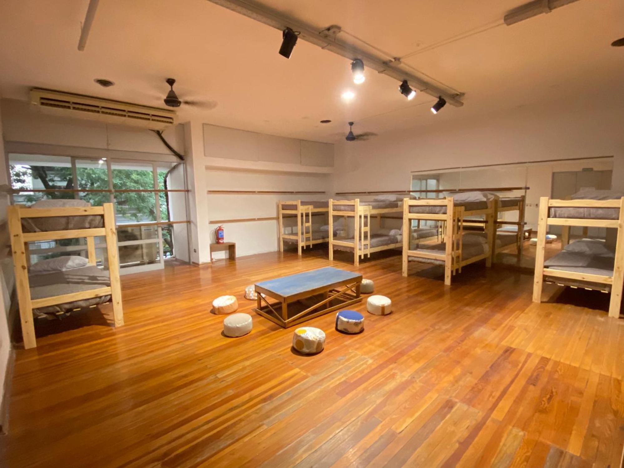 Rio Plateado Hostel บัวโนสไอเรส ภายนอก รูปภาพ
